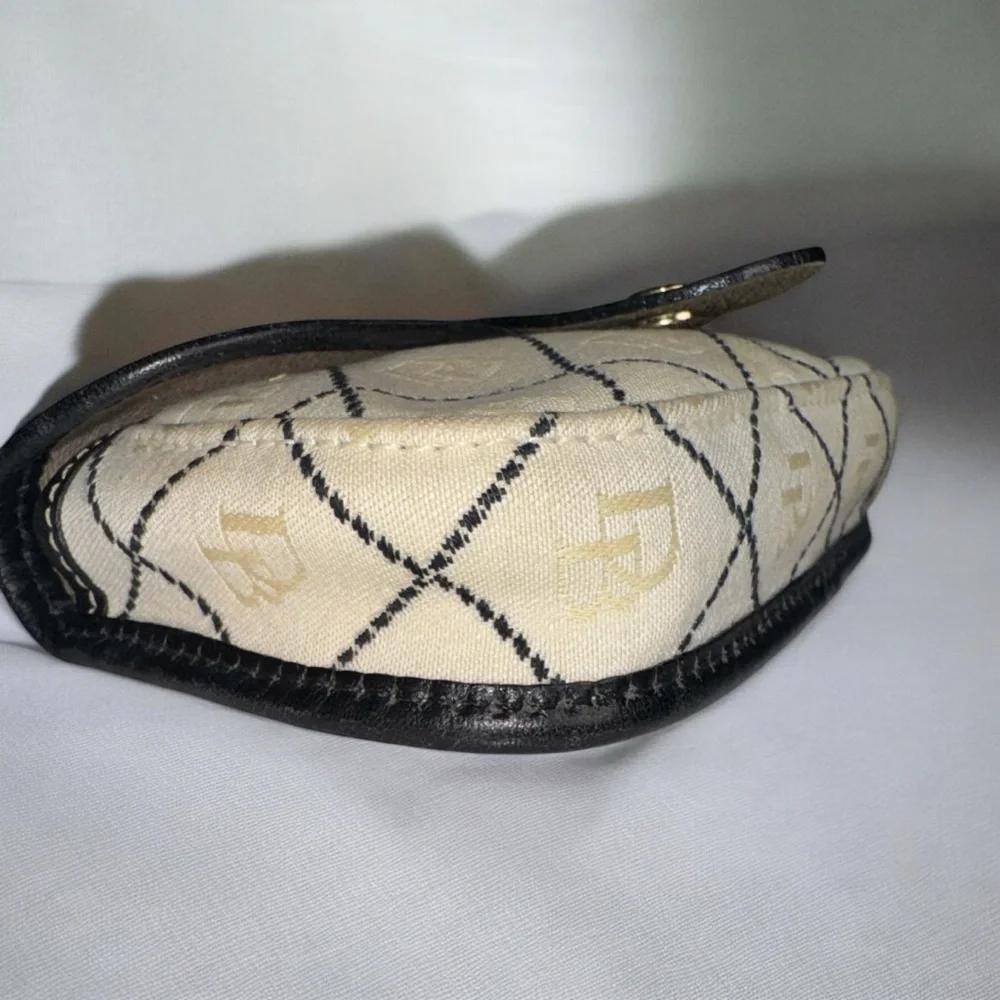 Dooney & Bourke dooney bourke